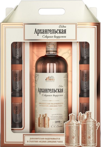 Архангельская Северная выдержка 1,5л промо 6 рюмок. Водка Россия