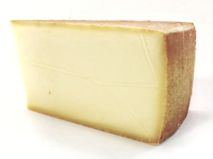 Сыр Деревенский Горный т.м.Margot Fromages (вес)