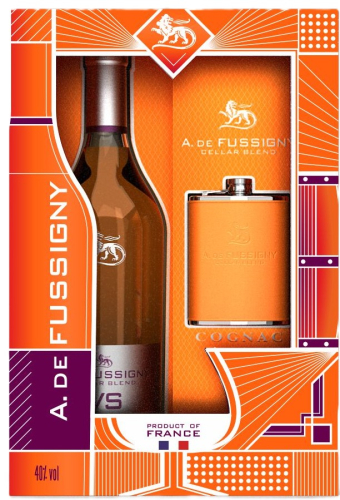 А. де Фуссиньи Селлар Бленд ВС выд. 3 года 0,7л п/уп + фляга Коньяк Франция